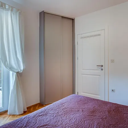 2505a Lägenhet *